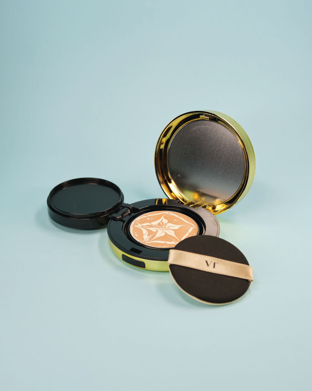 VT COSMETICS Essence Skin Foundation Pact