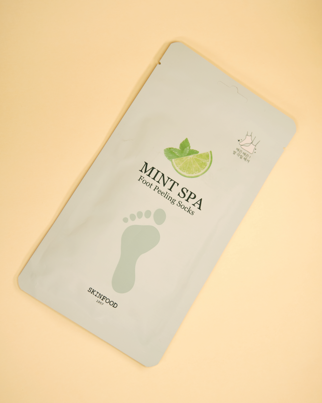 SKINFOOD Mint Spa Foot Peeling Socks